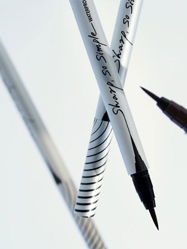 CLIO Sharp So Simple Waterproof Pen Liner - 01 Black Lakinza K-beauty