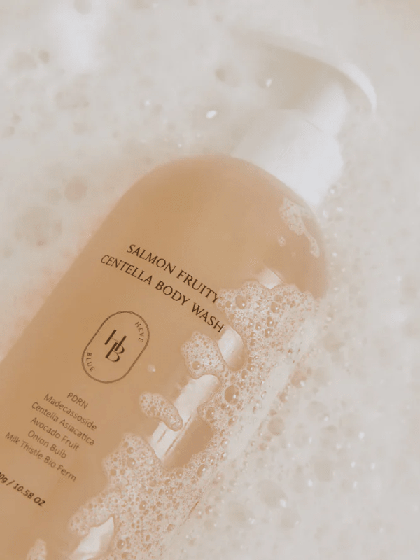 HEVEBLUE Salmon Fruity Centella Body Wash 300ml | Lakinza K - beauty Canada